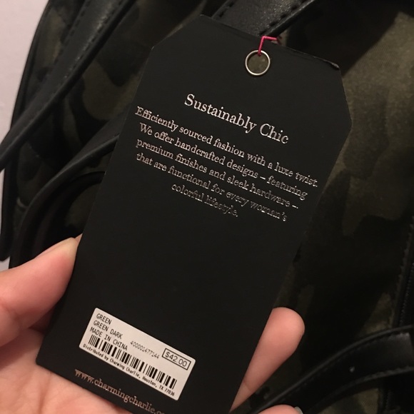 Mini Camo Backpack - Picture 2 of 4